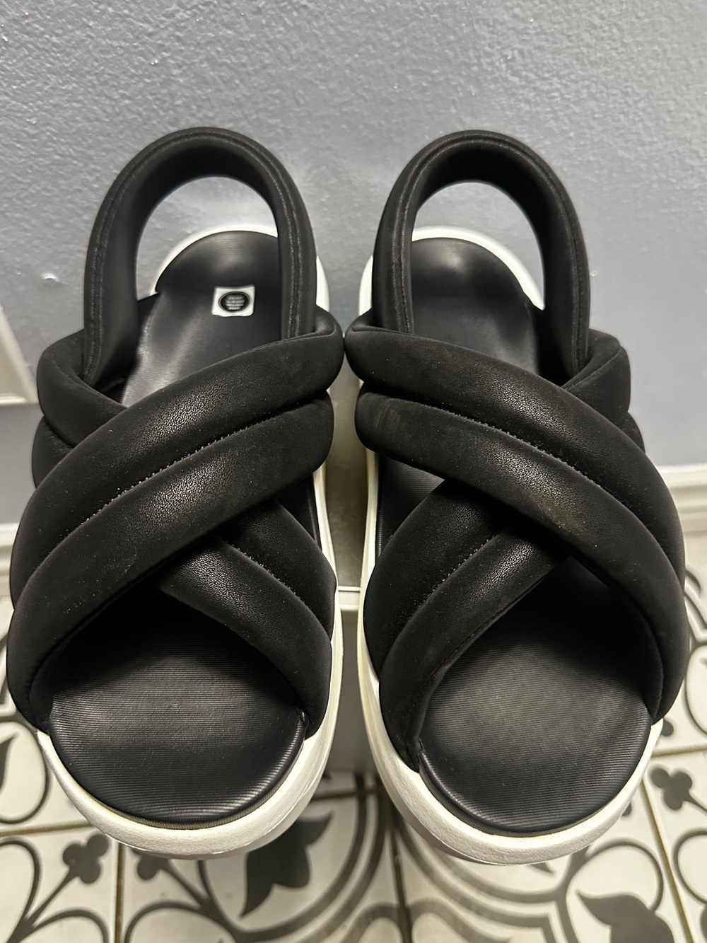 Nike Air Max Isla Sandals NEW size 10